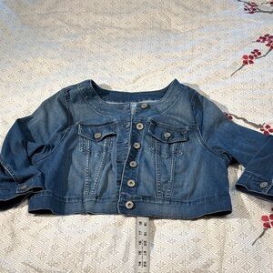 Torrid size 1 cropped denim jacket with 3/4 length sleeves EUC medium wash